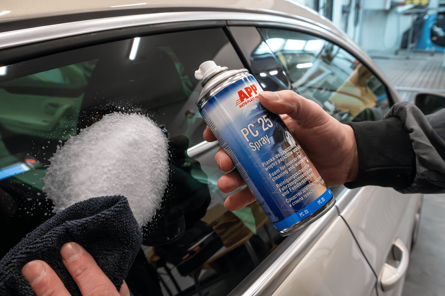 APP PC 25 Spray - Wielofunkcyjna pianka do czyszczenia | 400ml